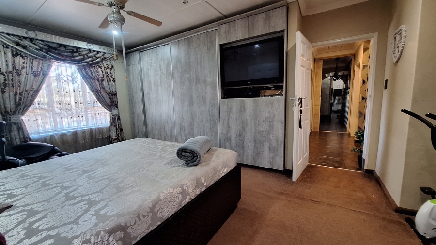 3 Bedroom Property for Sale in Parkside KwaZulu-Natal