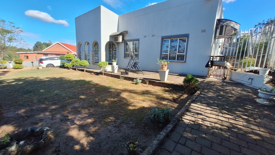 3 Bedroom Property for Sale in Parkside KwaZulu-Natal