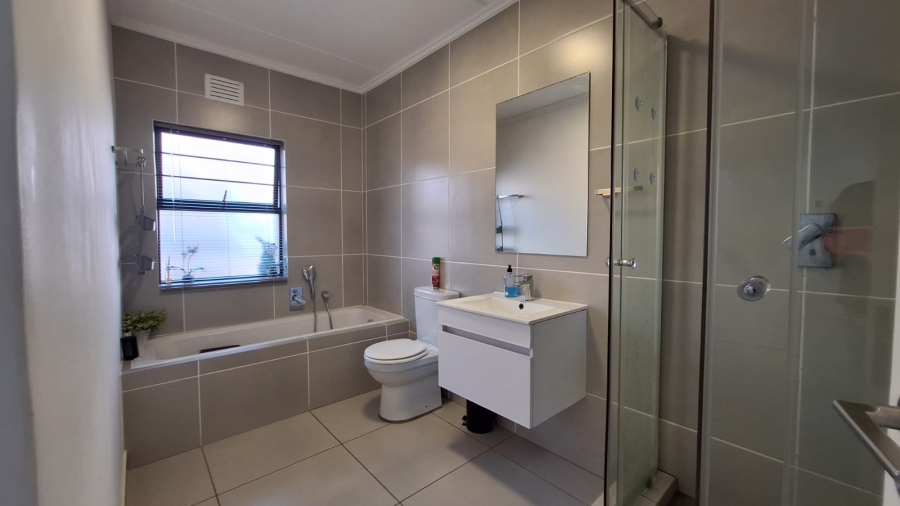 To Let 3 Bedroom Property for Rent in Ballito Central KwaZulu-Natal