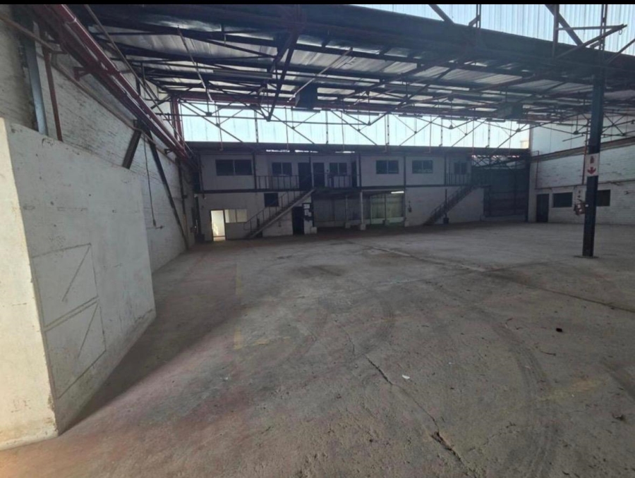To Let Commercial Property for Rent in Burbreeze KwaZulu-Natal