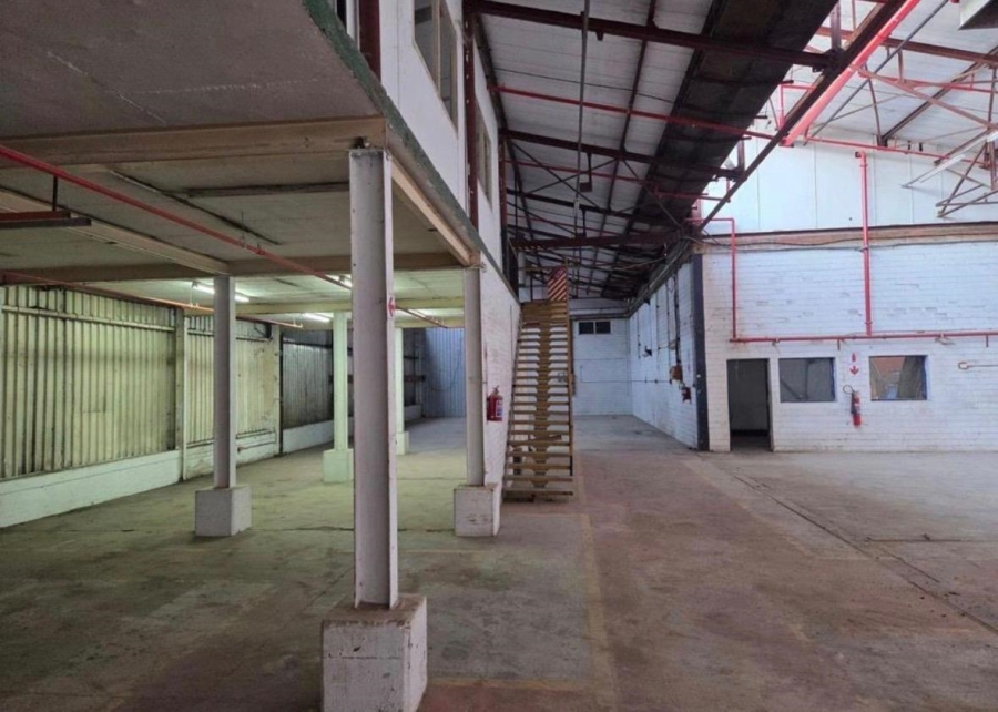 To Let Commercial Property for Rent in Burbreeze KwaZulu-Natal