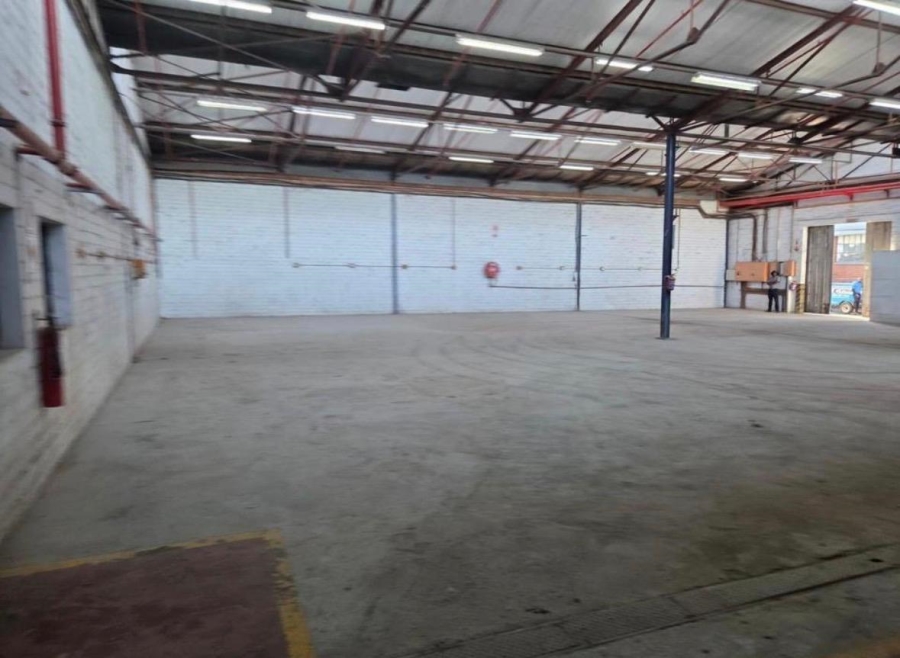 To Let Commercial Property for Rent in Burbreeze KwaZulu-Natal