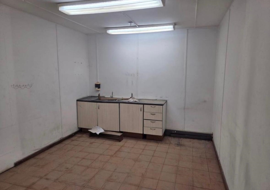 To Let Commercial Property for Rent in Burbreeze KwaZulu-Natal