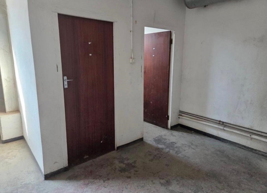 To Let Commercial Property for Rent in Burbreeze KwaZulu-Natal