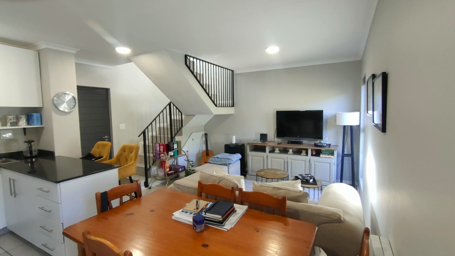 2 Bedroom Property for Sale in Waterfall KwaZulu-Natal