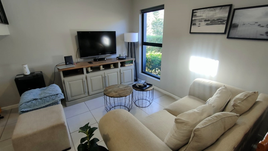2 Bedroom Property for Sale in Waterfall KwaZulu-Natal
