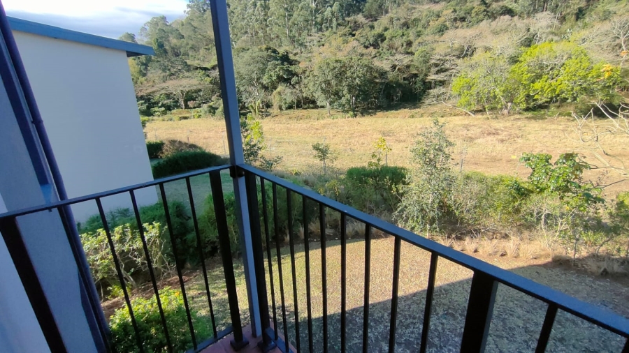 2 Bedroom Property for Sale in Waterfall KwaZulu-Natal