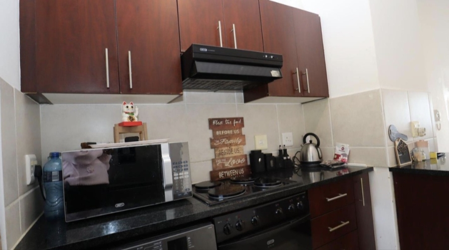 To Let 2 Bedroom Property for Rent in La Mercy KwaZulu-Natal