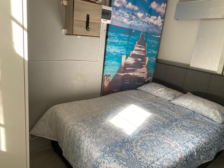 To Let 1 Bedroom Property for Rent in Montclair KwaZulu-Natal