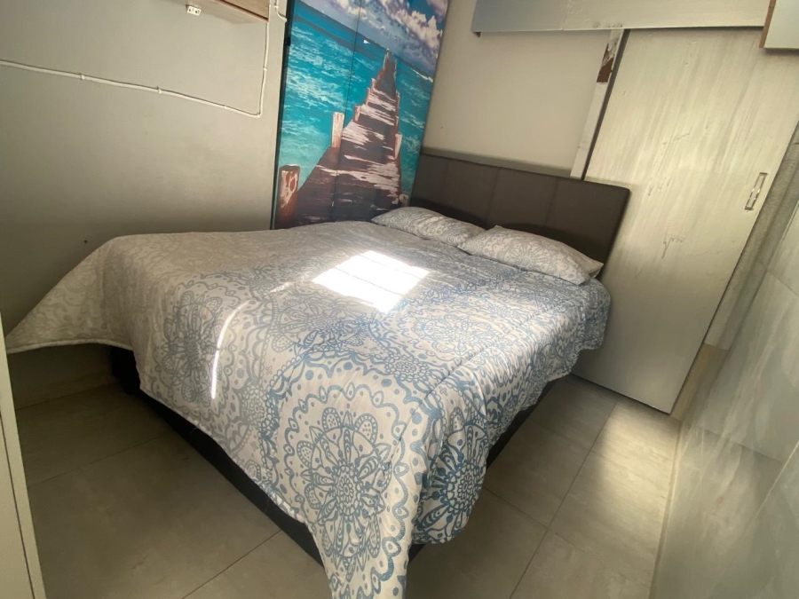 To Let 1 Bedroom Property for Rent in Montclair KwaZulu-Natal