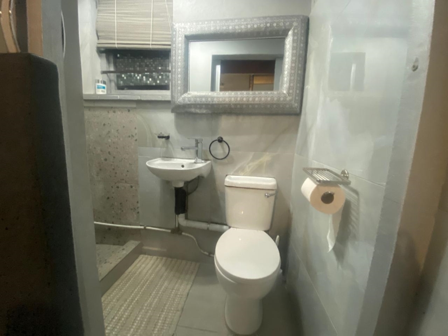 To Let 1 Bedroom Property for Rent in Montclair KwaZulu-Natal