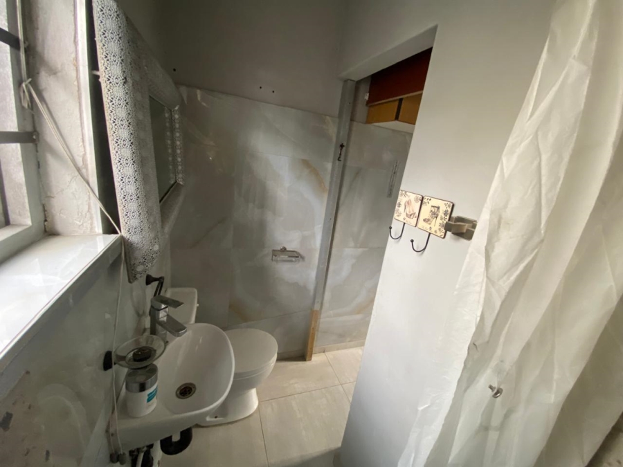 To Let 1 Bedroom Property for Rent in Montclair KwaZulu-Natal
