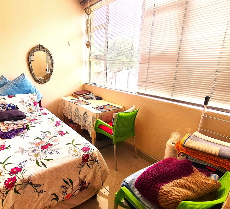 2 Bedroom Property for Sale in Overport KwaZulu-Natal