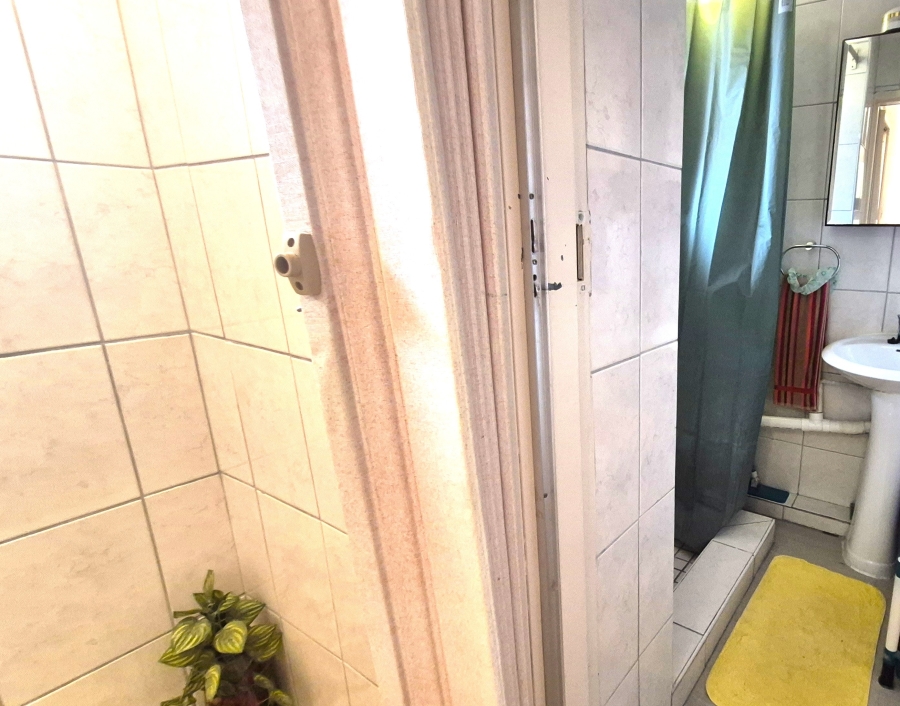 2 Bedroom Property for Sale in Overport KwaZulu-Natal