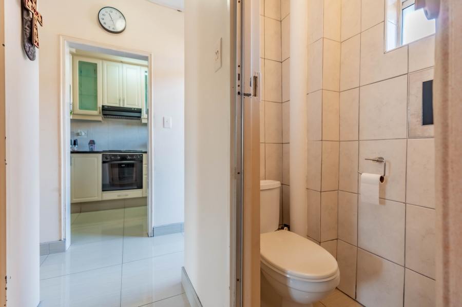 2 Bedroom Property for Sale in Overport KwaZulu-Natal