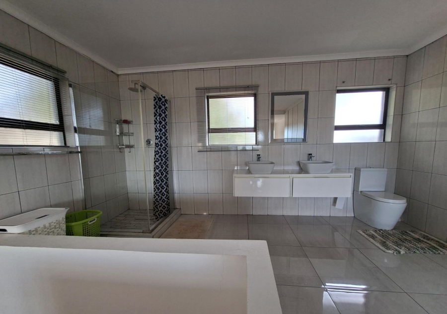 4 Bedroom Property for Sale in Glen Anil KwaZulu-Natal