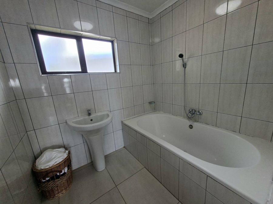 4 Bedroom Property for Sale in Glen Anil KwaZulu-Natal
