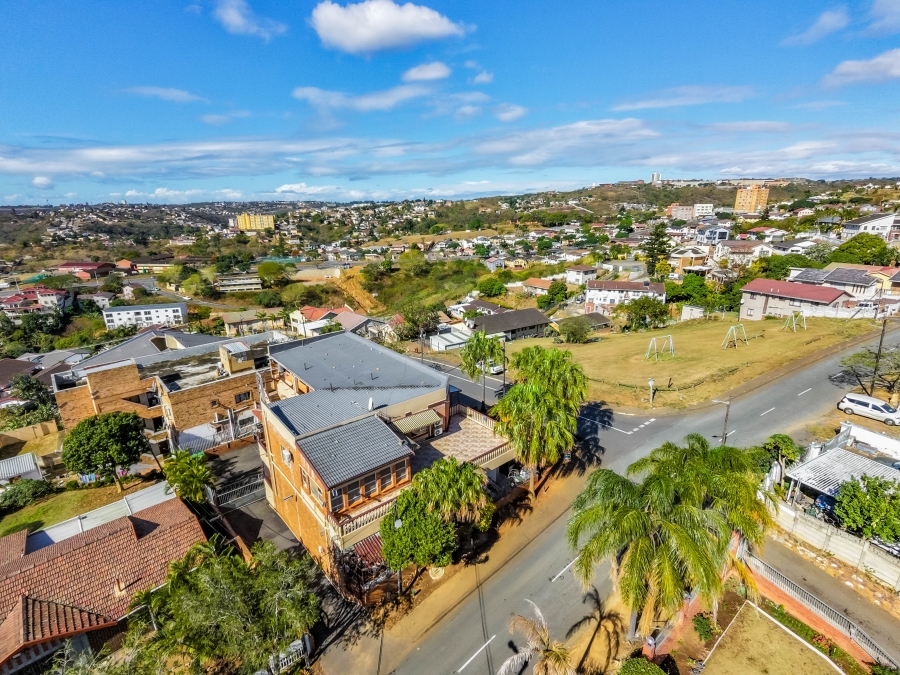 5 Bedroom Property for Sale in Reservoir Hills KwaZulu-Natal