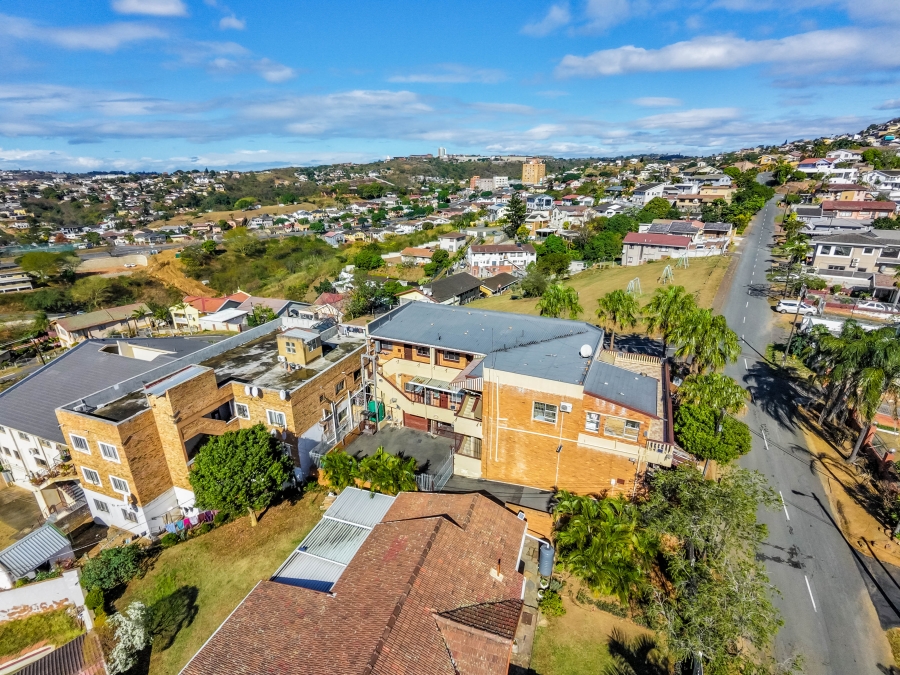 5 Bedroom Property for Sale in Reservoir Hills KwaZulu-Natal