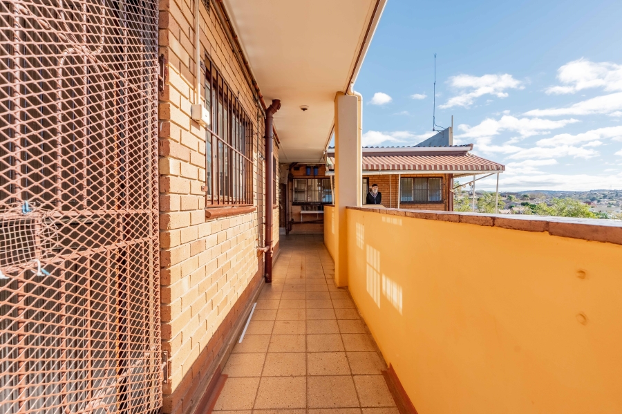 5 Bedroom Property for Sale in Reservoir Hills KwaZulu-Natal