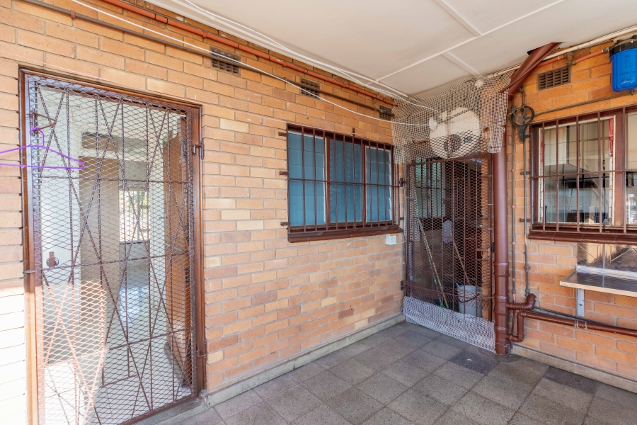 5 Bedroom Property for Sale in Reservoir Hills KwaZulu-Natal