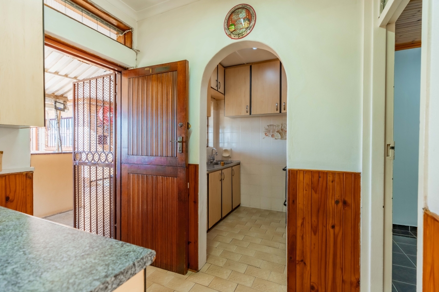 5 Bedroom Property for Sale in Reservoir Hills KwaZulu-Natal