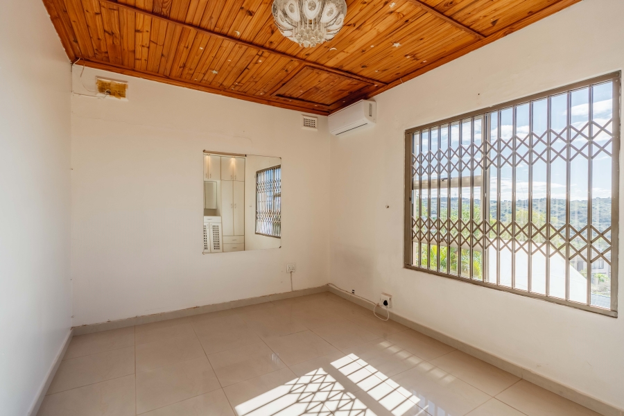 5 Bedroom Property for Sale in Reservoir Hills KwaZulu-Natal