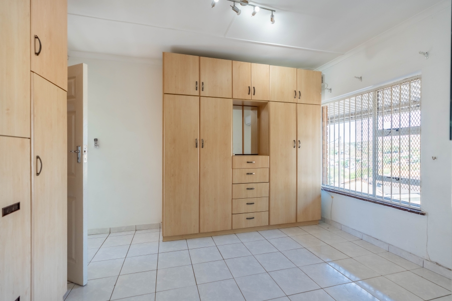 5 Bedroom Property for Sale in Reservoir Hills KwaZulu-Natal