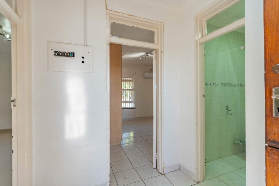 5 Bedroom Property for Sale in Reservoir Hills KwaZulu-Natal