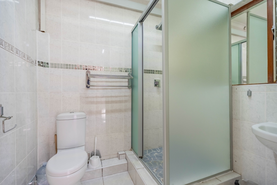 5 Bedroom Property for Sale in Reservoir Hills KwaZulu-Natal