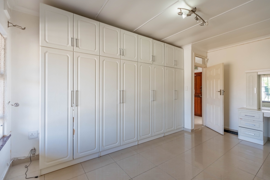 5 Bedroom Property for Sale in Reservoir Hills KwaZulu-Natal