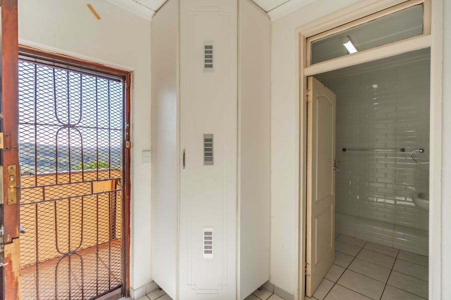 5 Bedroom Property for Sale in Reservoir Hills KwaZulu-Natal