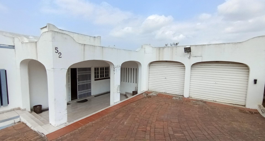 5 Bedroom Property for Sale in Reservoir Hills KwaZulu-Natal