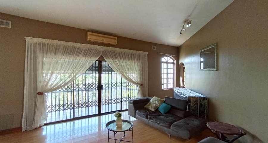 5 Bedroom Property for Sale in Reservoir Hills KwaZulu-Natal