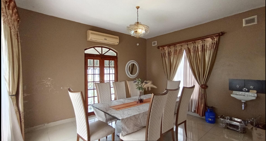 5 Bedroom Property for Sale in Reservoir Hills KwaZulu-Natal
