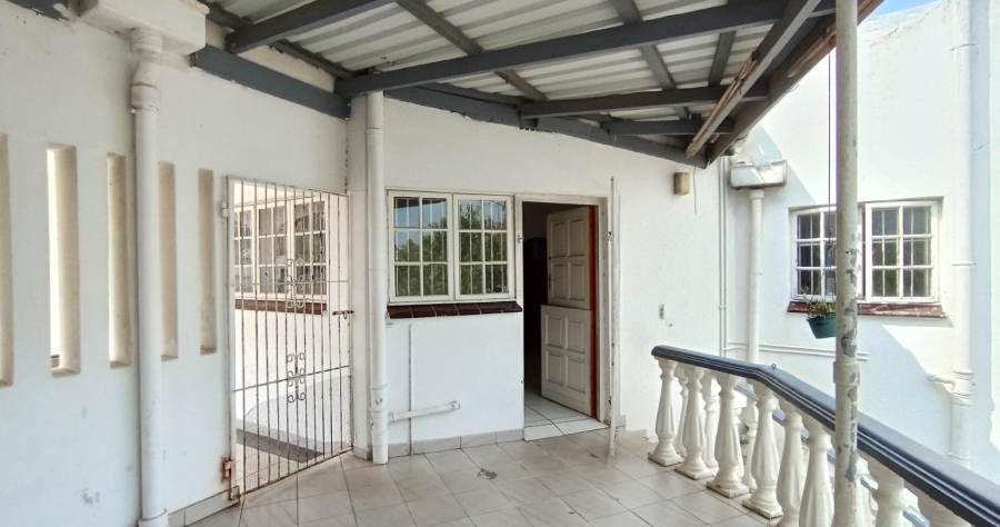 5 Bedroom Property for Sale in Reservoir Hills KwaZulu-Natal