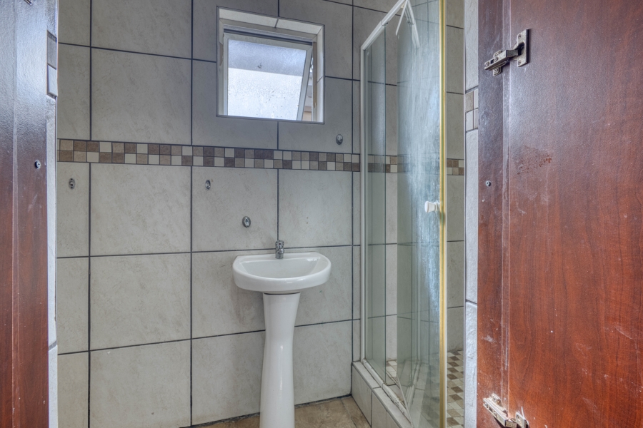15 Bedroom Property for Sale in Glenmore KwaZulu-Natal