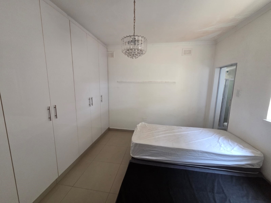 To Let 1 Bedroom Property for Rent in Bluff KwaZulu-Natal