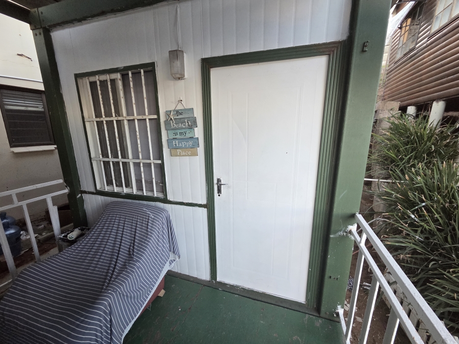 To Let 1 Bedroom Property for Rent in Bluff KwaZulu-Natal