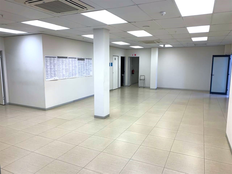 To Let Commercial Property for Rent in La Mercy KwaZulu-Natal