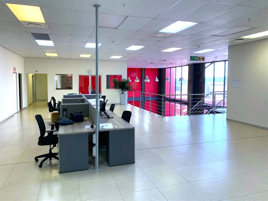 To Let Commercial Property for Rent in La Mercy KwaZulu-Natal