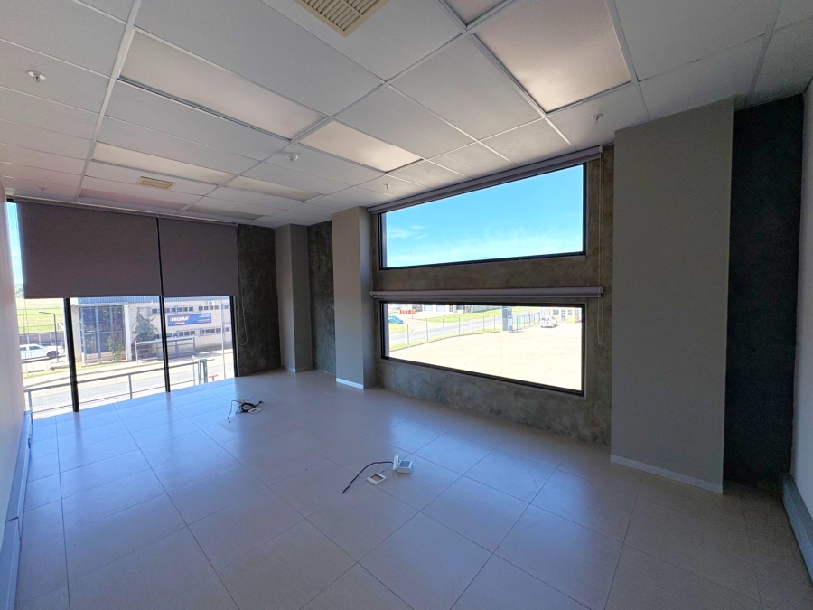 To Let Commercial Property for Rent in La Mercy KwaZulu-Natal
