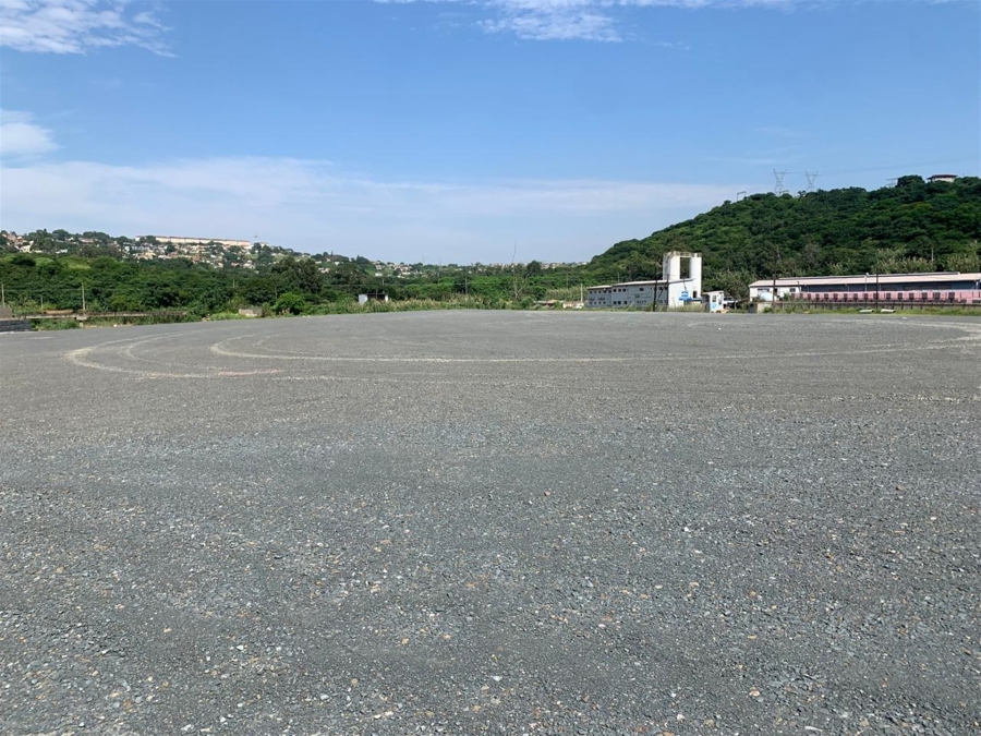 To Let Commercial Property for Rent in Kwamashu KwaZulu-Natal