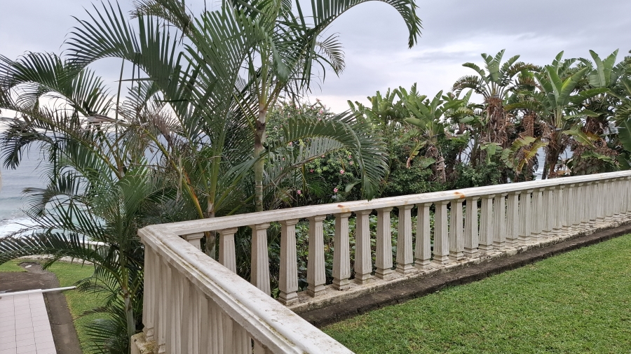 8 Bedroom Property for Sale in Shakas Rock KwaZulu-Natal