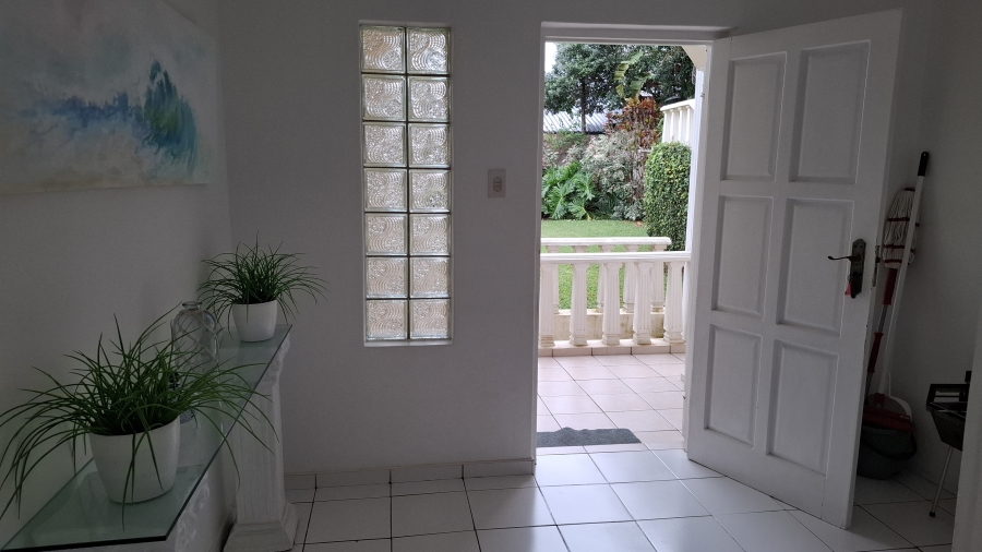 8 Bedroom Property for Sale in Shakas Rock KwaZulu-Natal
