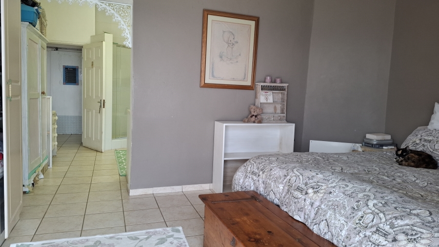 8 Bedroom Property for Sale in Shakas Rock KwaZulu-Natal