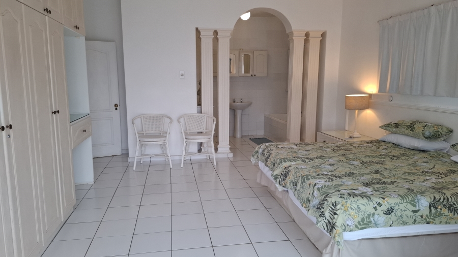 8 Bedroom Property for Sale in Shakas Rock KwaZulu-Natal
