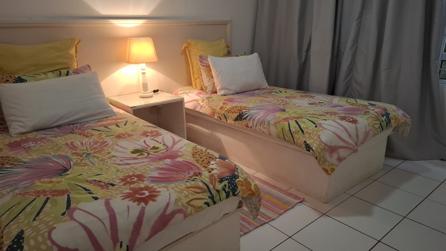 8 Bedroom Property for Sale in Shakas Rock KwaZulu-Natal