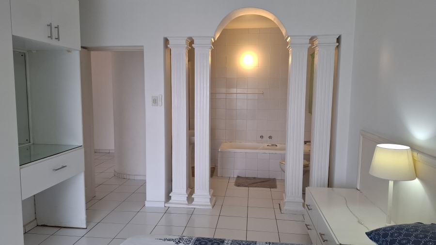 8 Bedroom Property for Sale in Shakas Rock KwaZulu-Natal