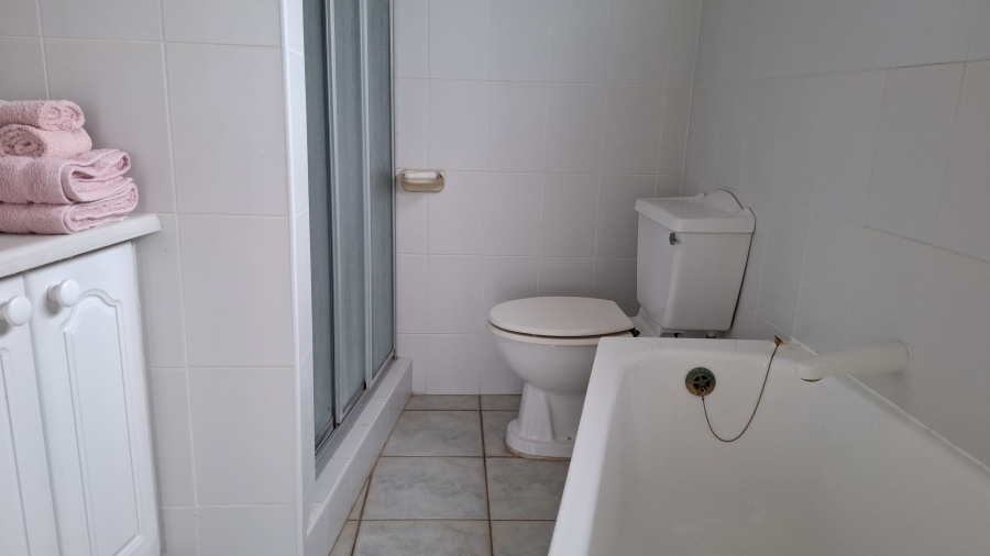 8 Bedroom Property for Sale in Shakas Rock KwaZulu-Natal